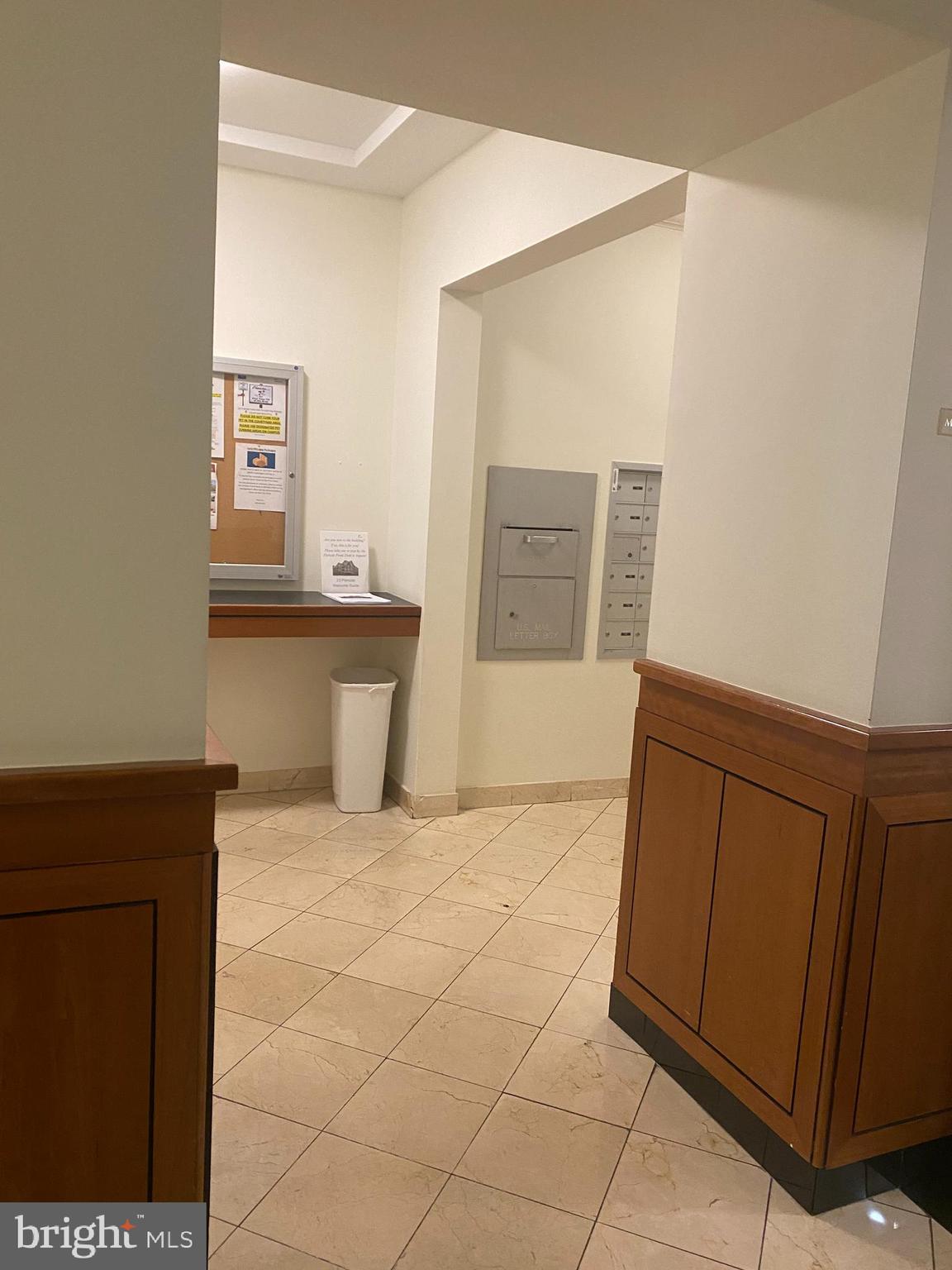 PIERSIDE AT HARBORVIEW - Residential Lease
