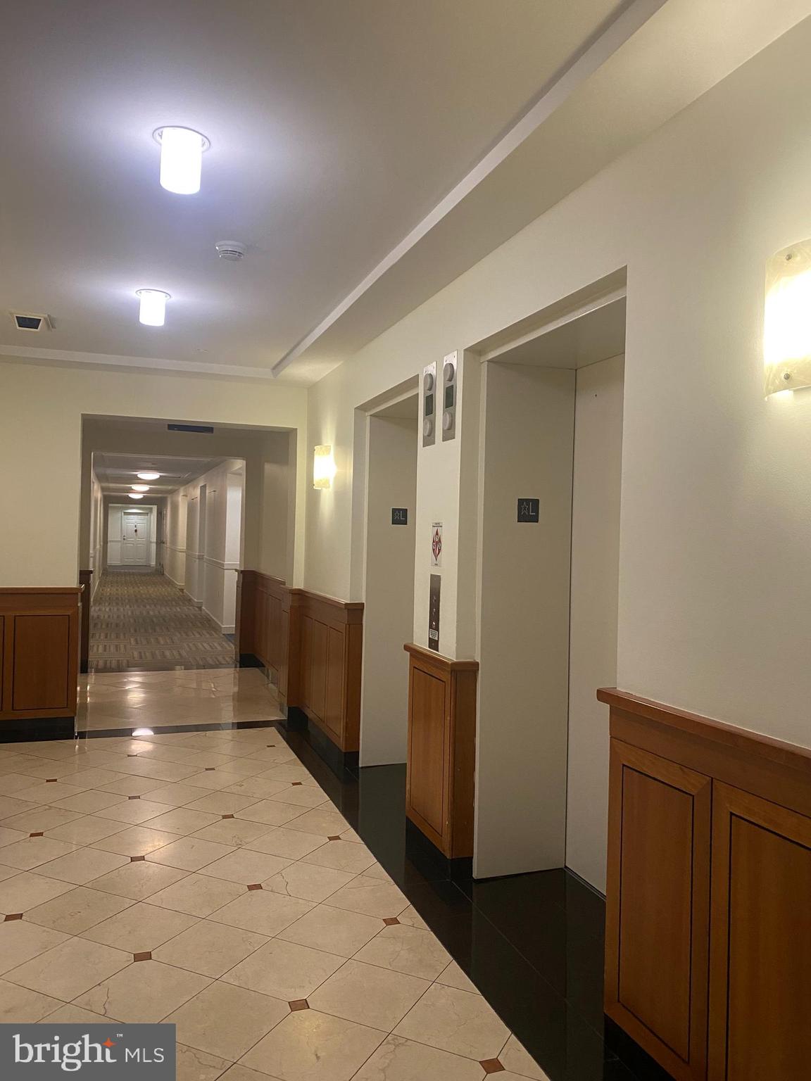 PIERSIDE AT HARBORVIEW - Residential Lease