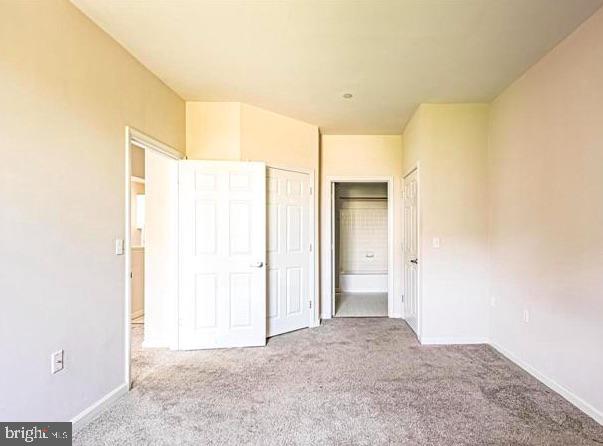 PIERSIDE AT HARBORVIEW - Residential Lease