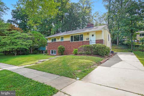 Photo of 10705 Lockridge Drive, SILVER SPRING, MD 20901 (MLS # MDMC2252426)