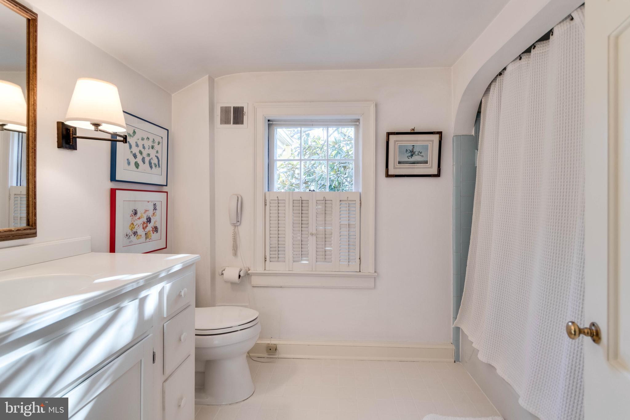 OLD TOWN ALEXANDRIA - Residential