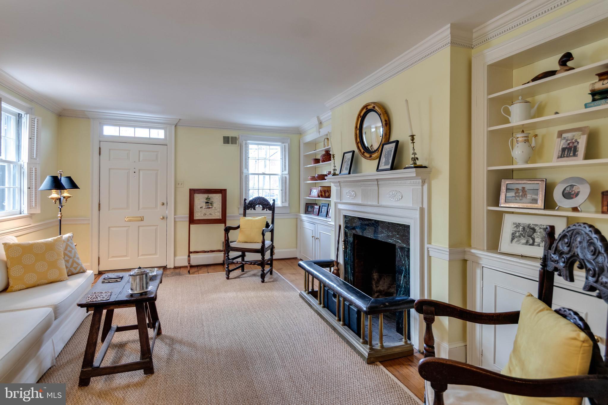 OLD TOWN ALEXANDRIA - Residential
