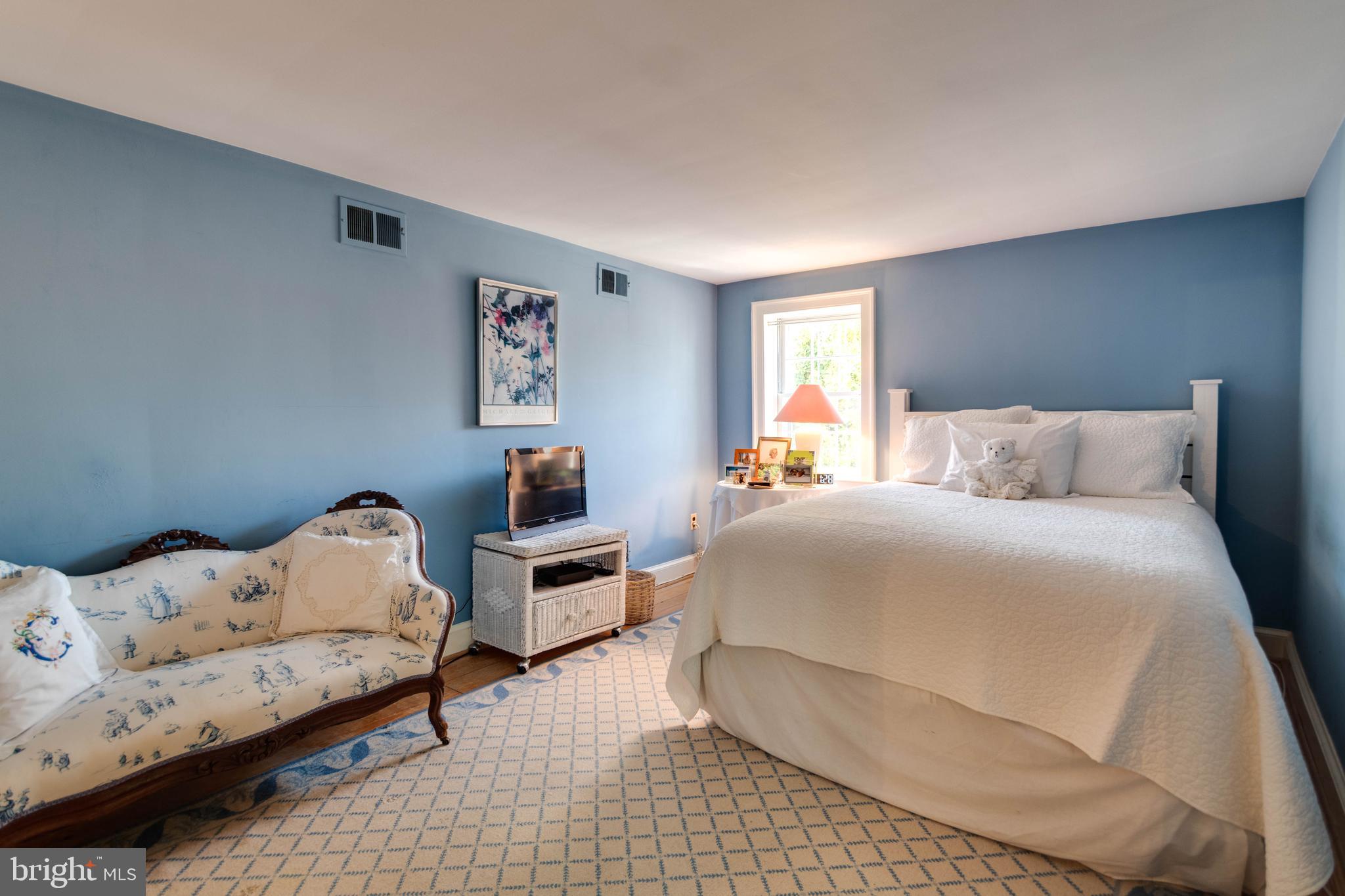 OLD TOWN ALEXANDRIA - Residential