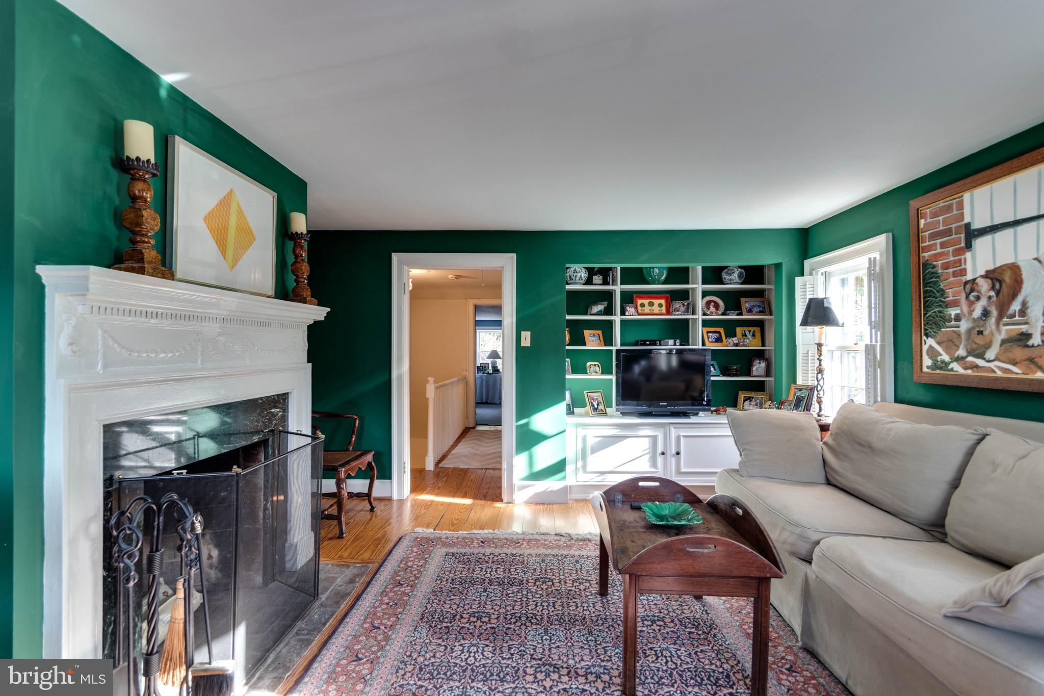 OLD TOWN ALEXANDRIA - Residential