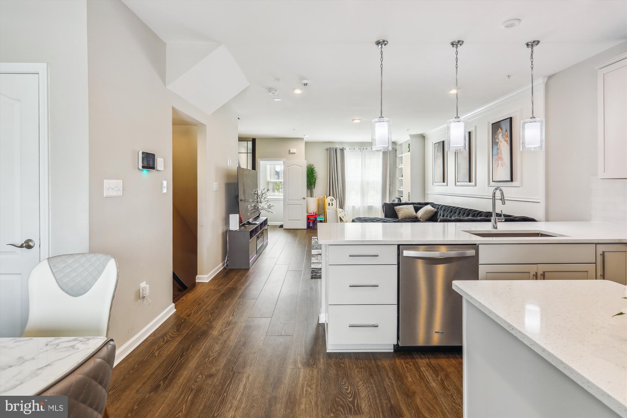 7047 FOX GLOVE LANE
