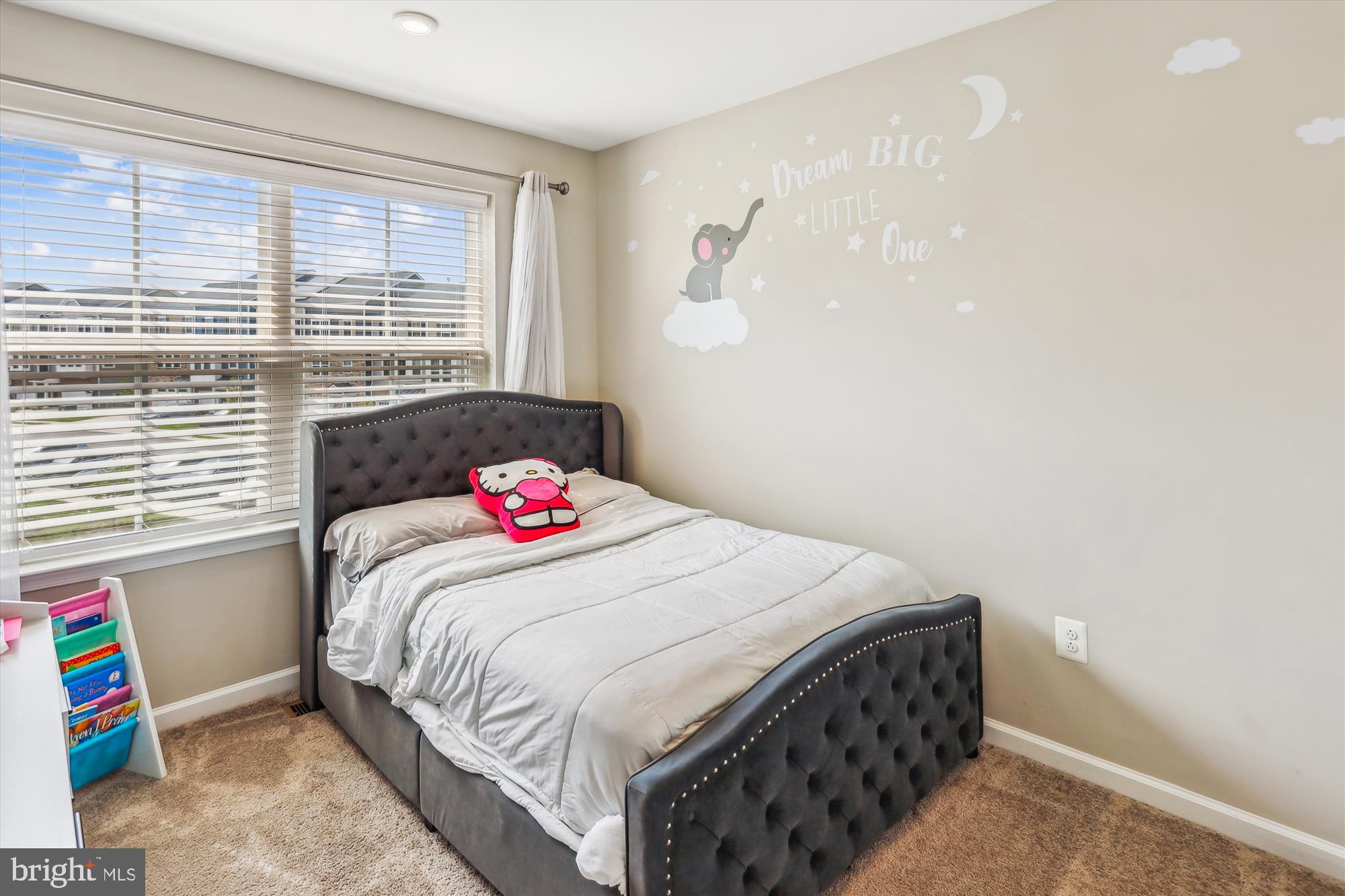 THE RIDGES - Residential