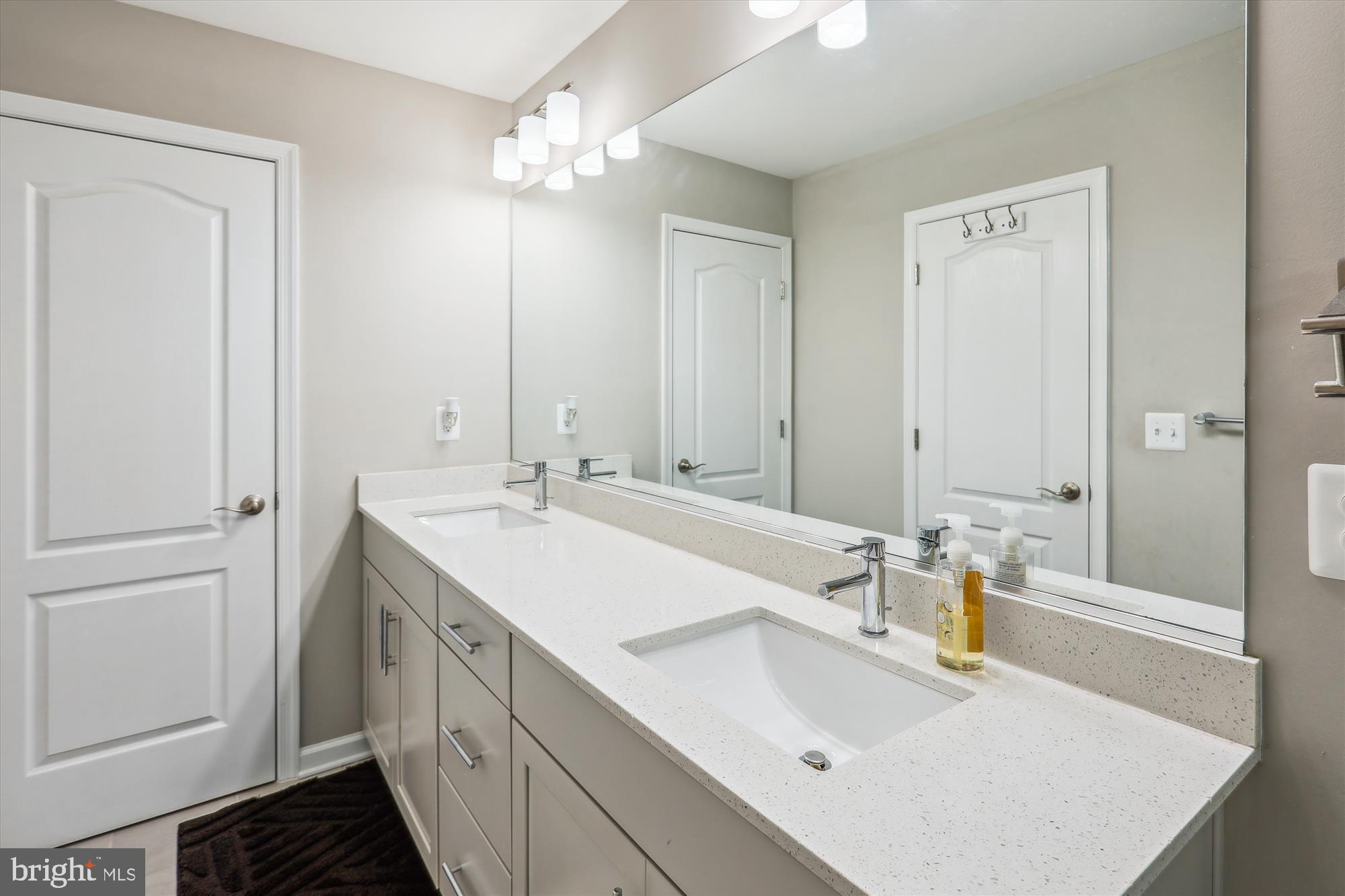 THE RIDGES - Residential