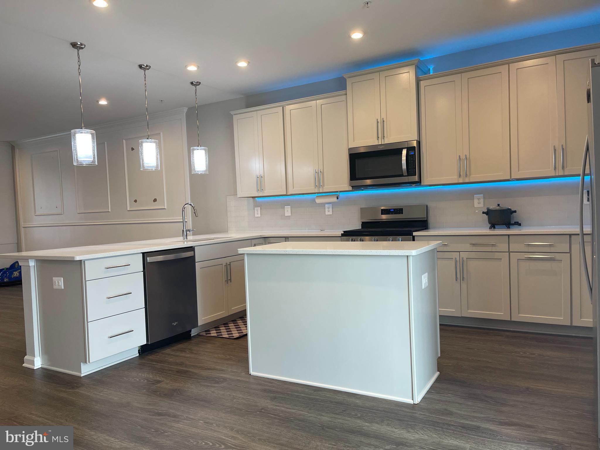 THE RIDGES - Residential