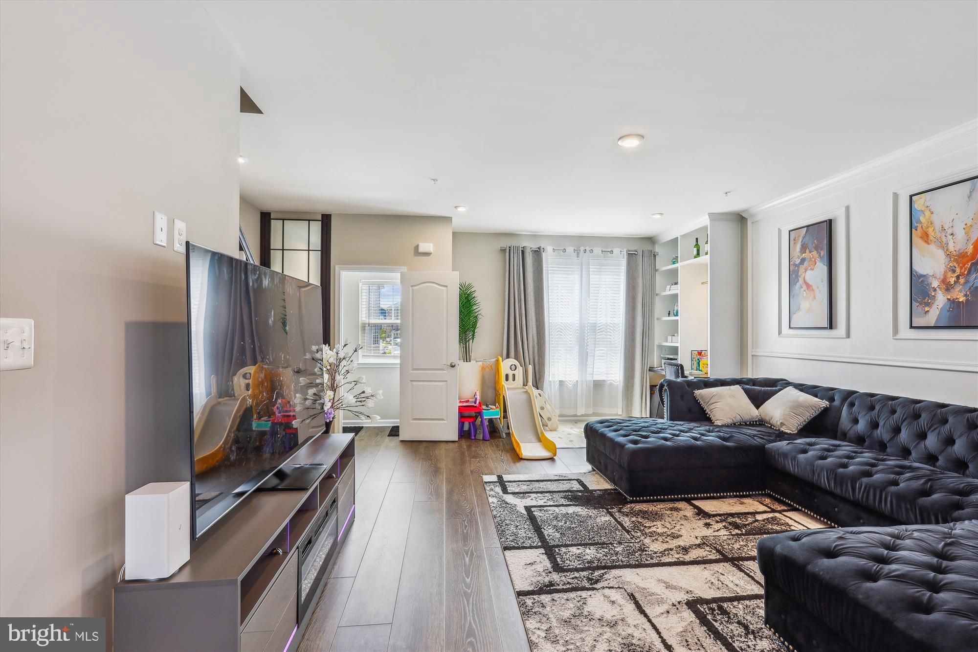 THE RIDGES - Residential