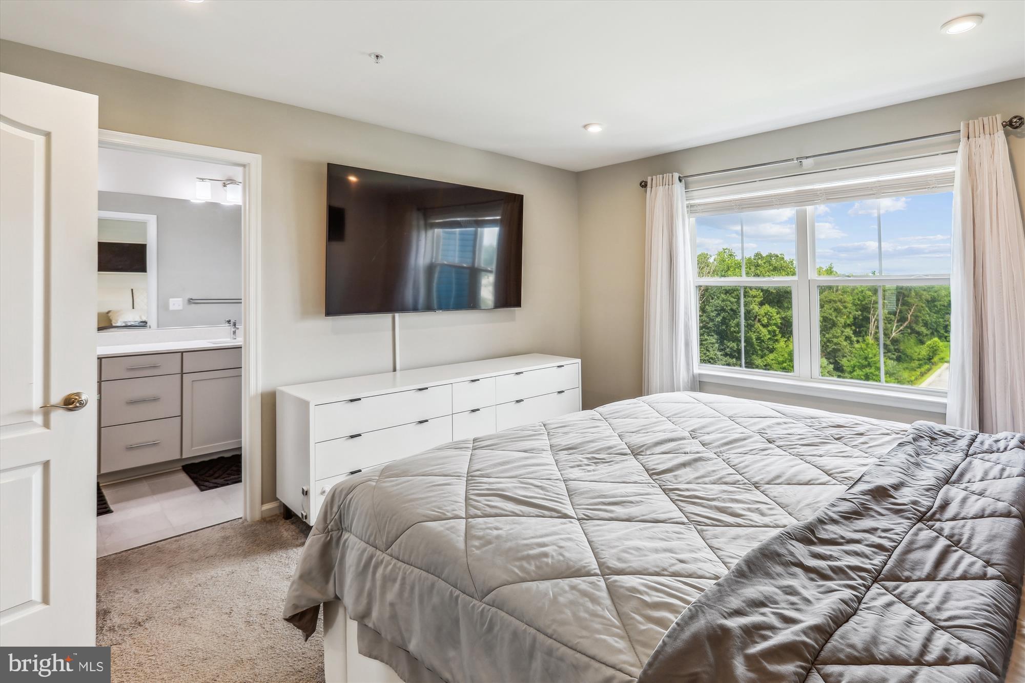 THE RIDGES - Residential