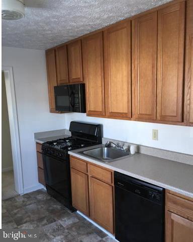 SWAN MEADOWS - Residential Lease