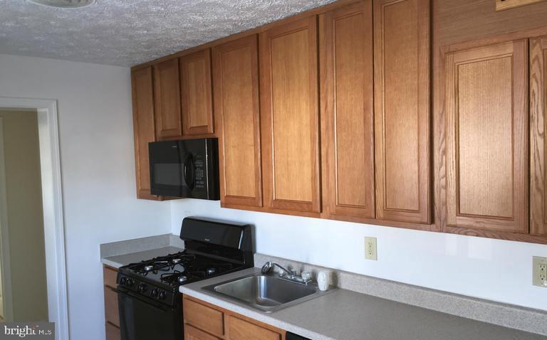 SWAN MEADOWS - Residential Lease