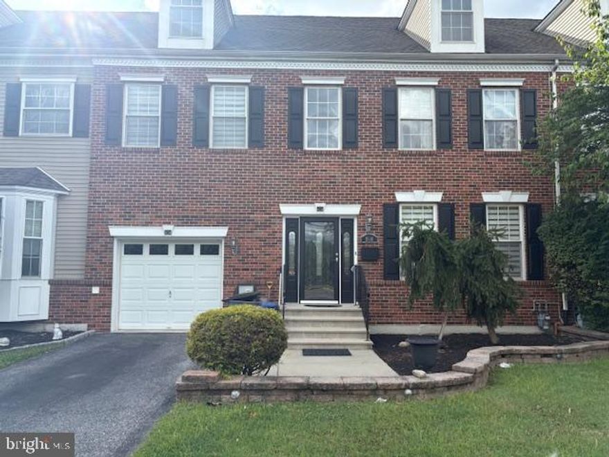 come and check out this beautiful 3 bedroom 2.5 bath home in the reserves 1st floor living room with crown molding hardwood floors seperate dining area with wood cabinets granite tops and stainless steel appliances gas fireplace 2nd floor 3 bedrooms with plenty of closet space two bathrooms with walk in closet in main bedroom alos laundry room on 2nd floor garage parking with driveway!!!!