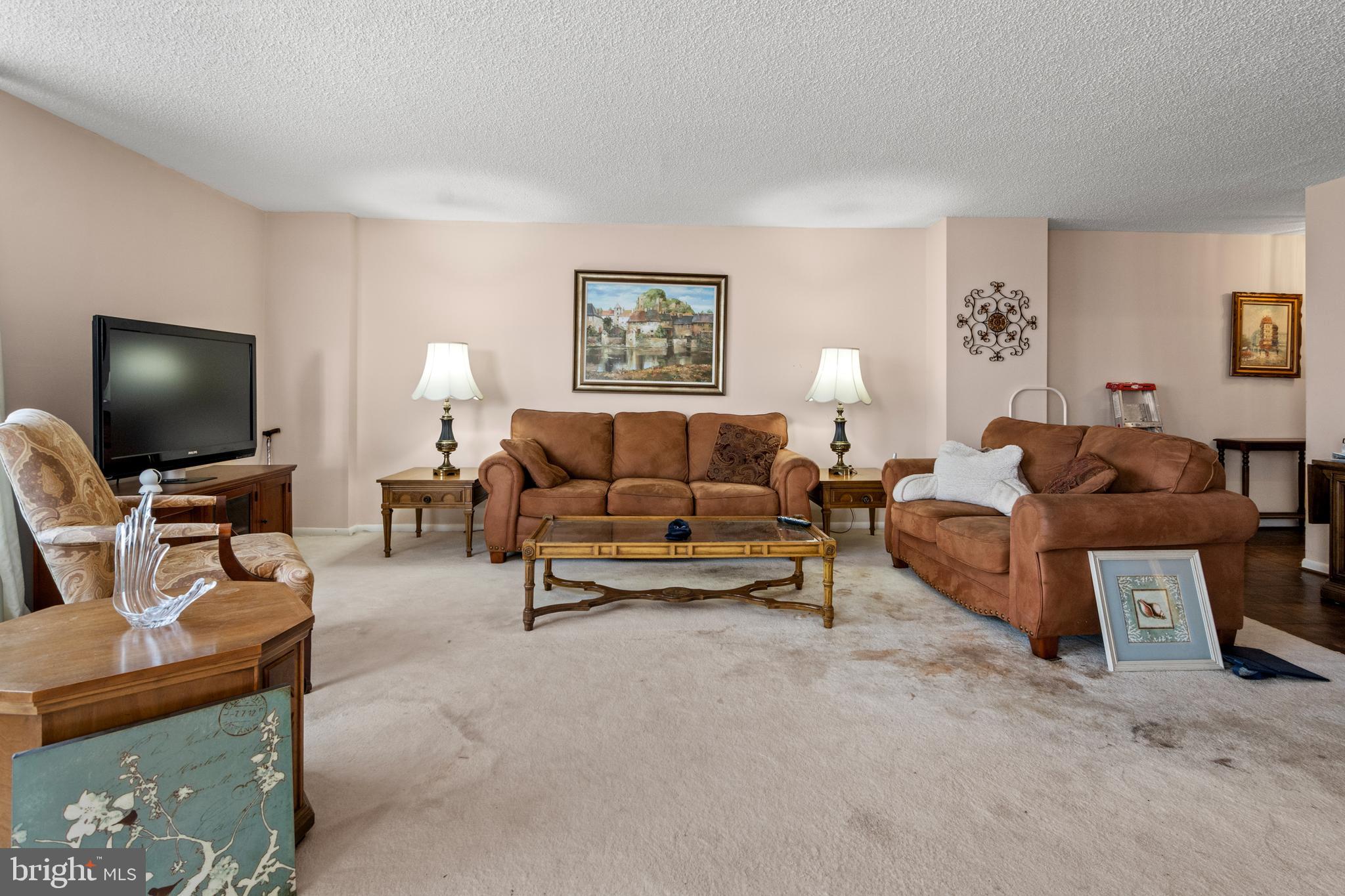 TOWSON - Residential