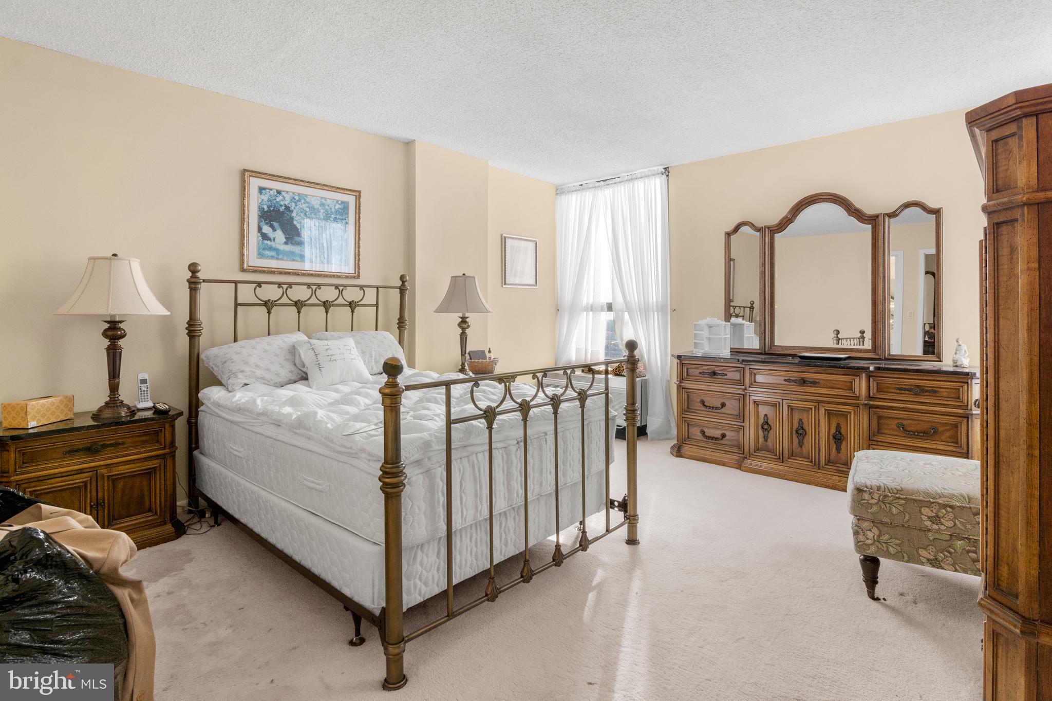 TOWSON - Residential