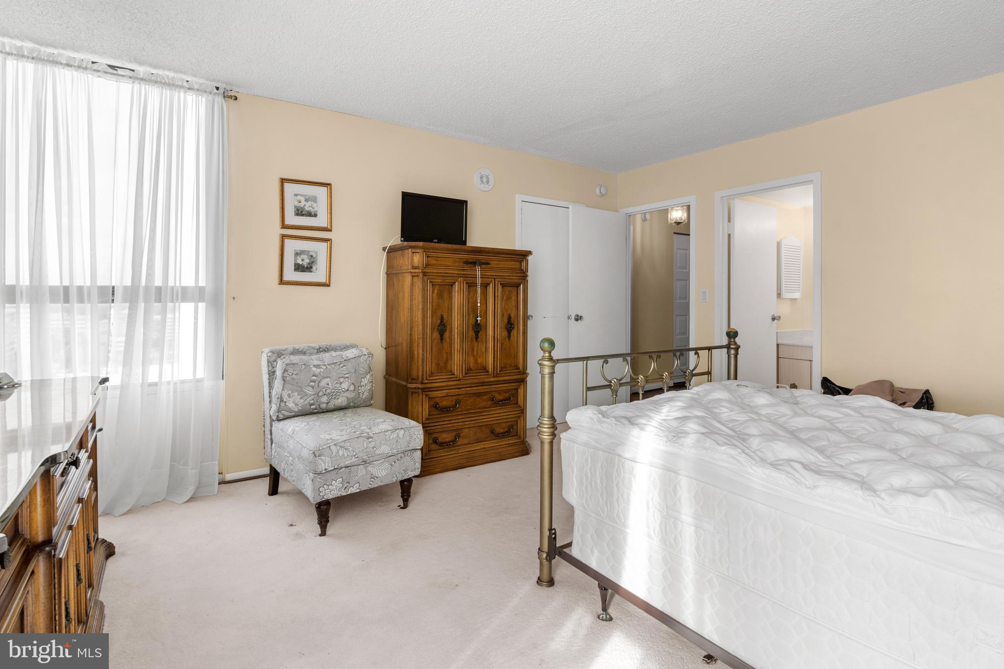 TOWSON - Residential