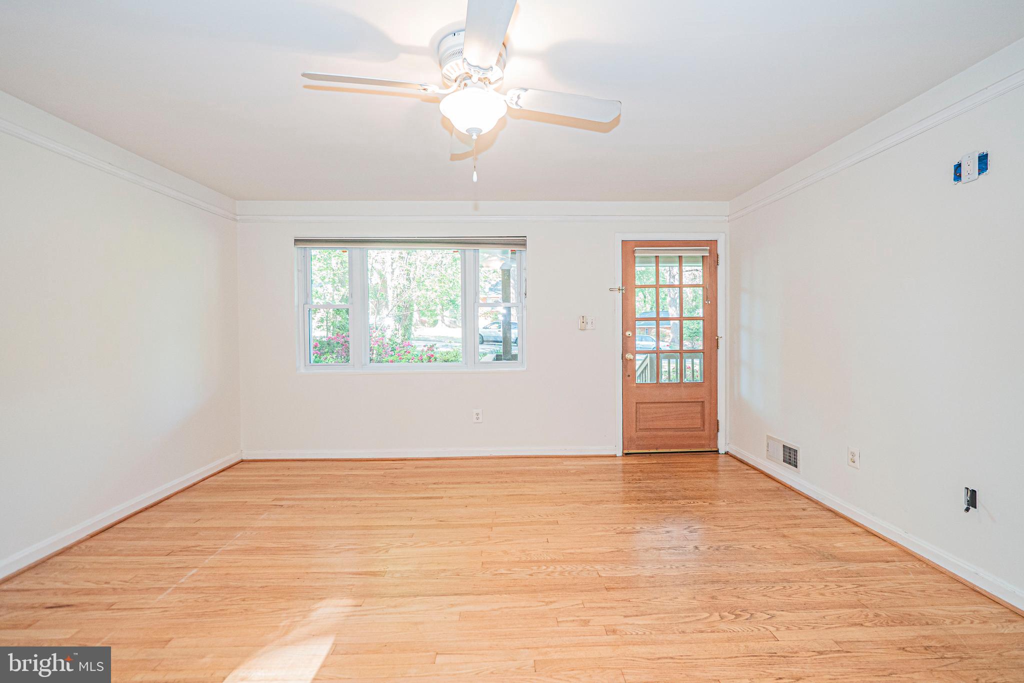 6466 OAKWOOD DRIVE