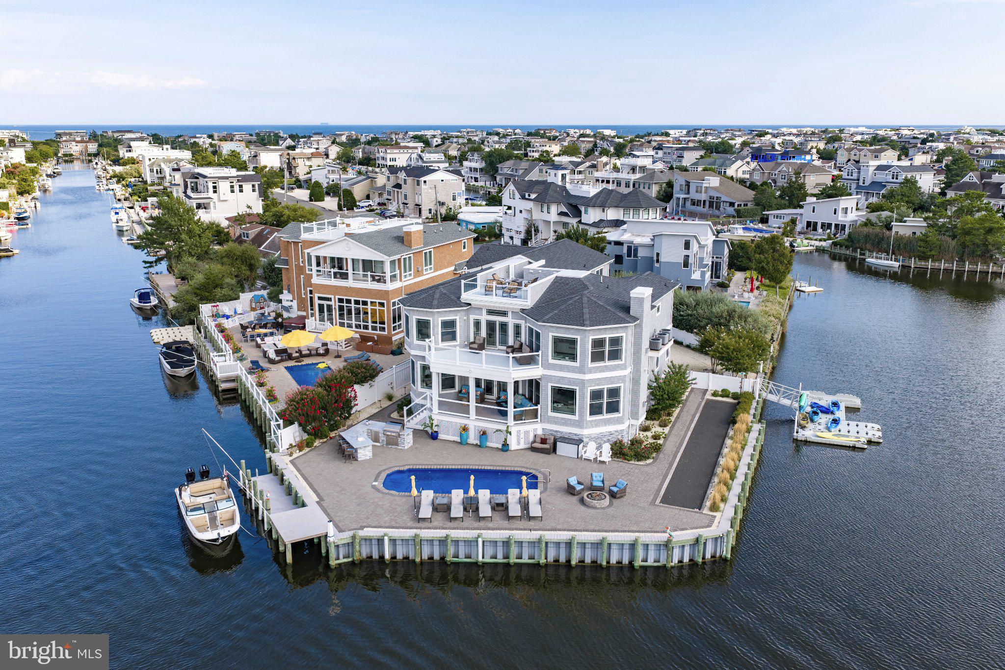 201 NAUTILUS DRIVE