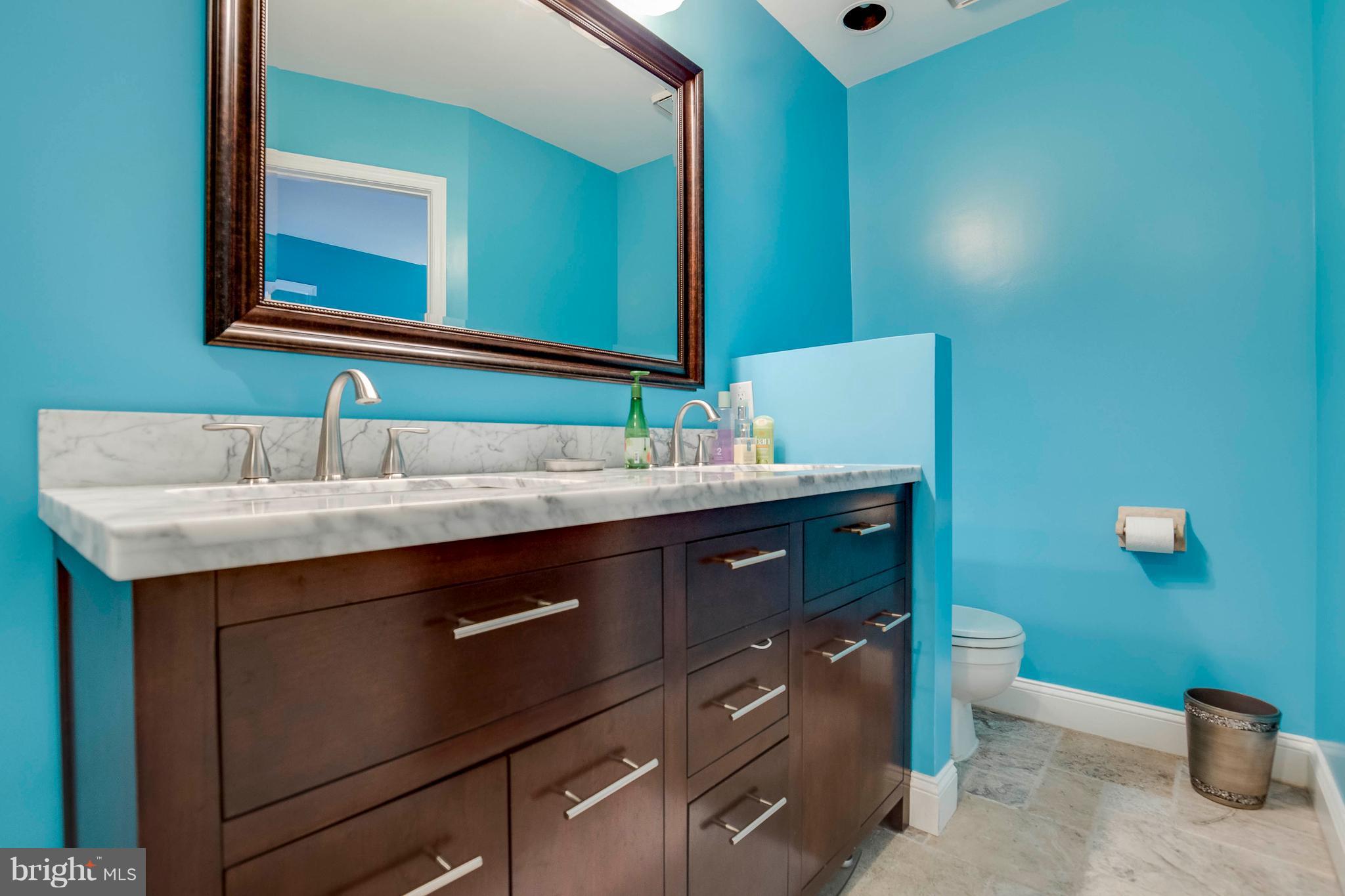 WOODSTONE - Residential