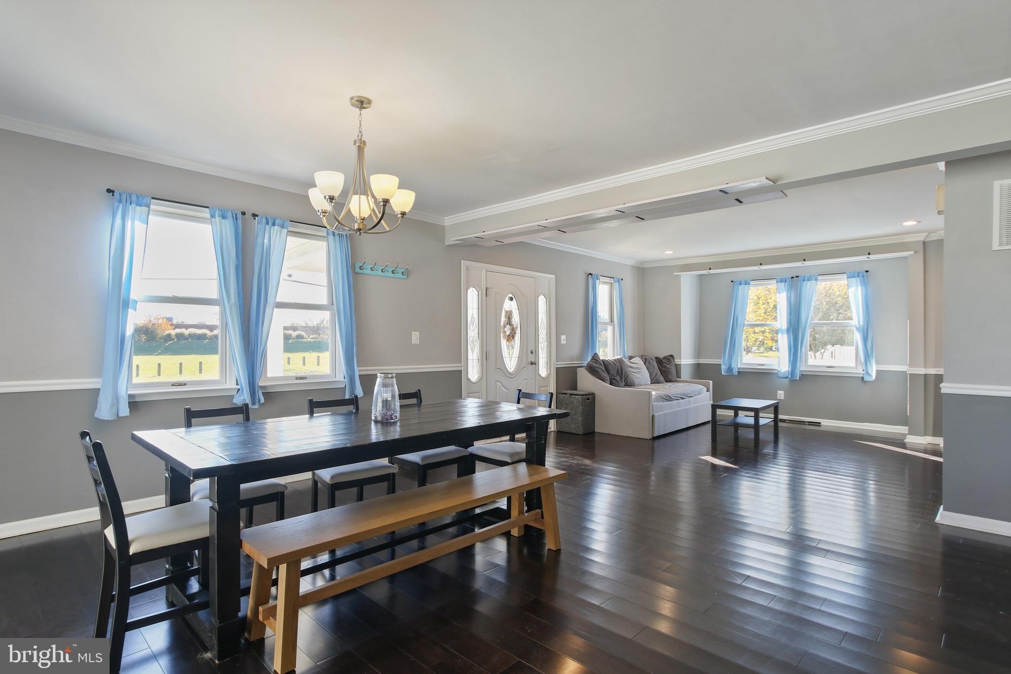 CROMWELL MANOR - Residential Lease