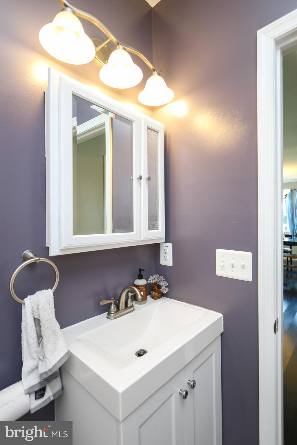 CROMWELL MANOR - Residential Lease