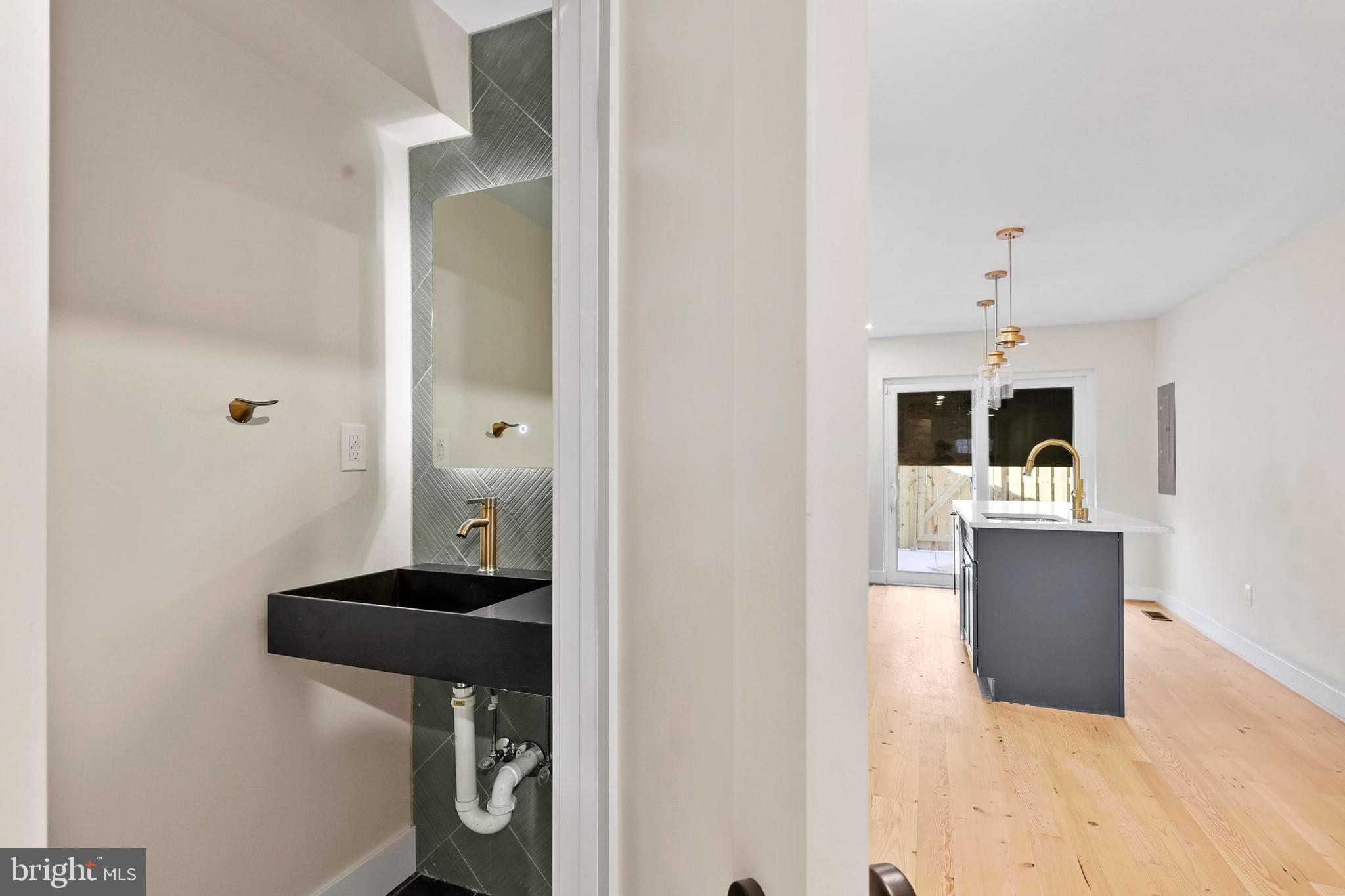 MOUNT CLARE - Residential