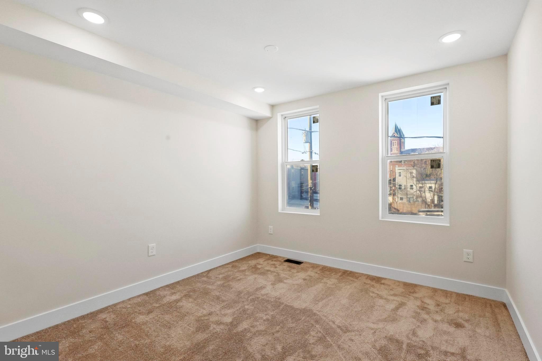 MOUNT CLARE - Residential