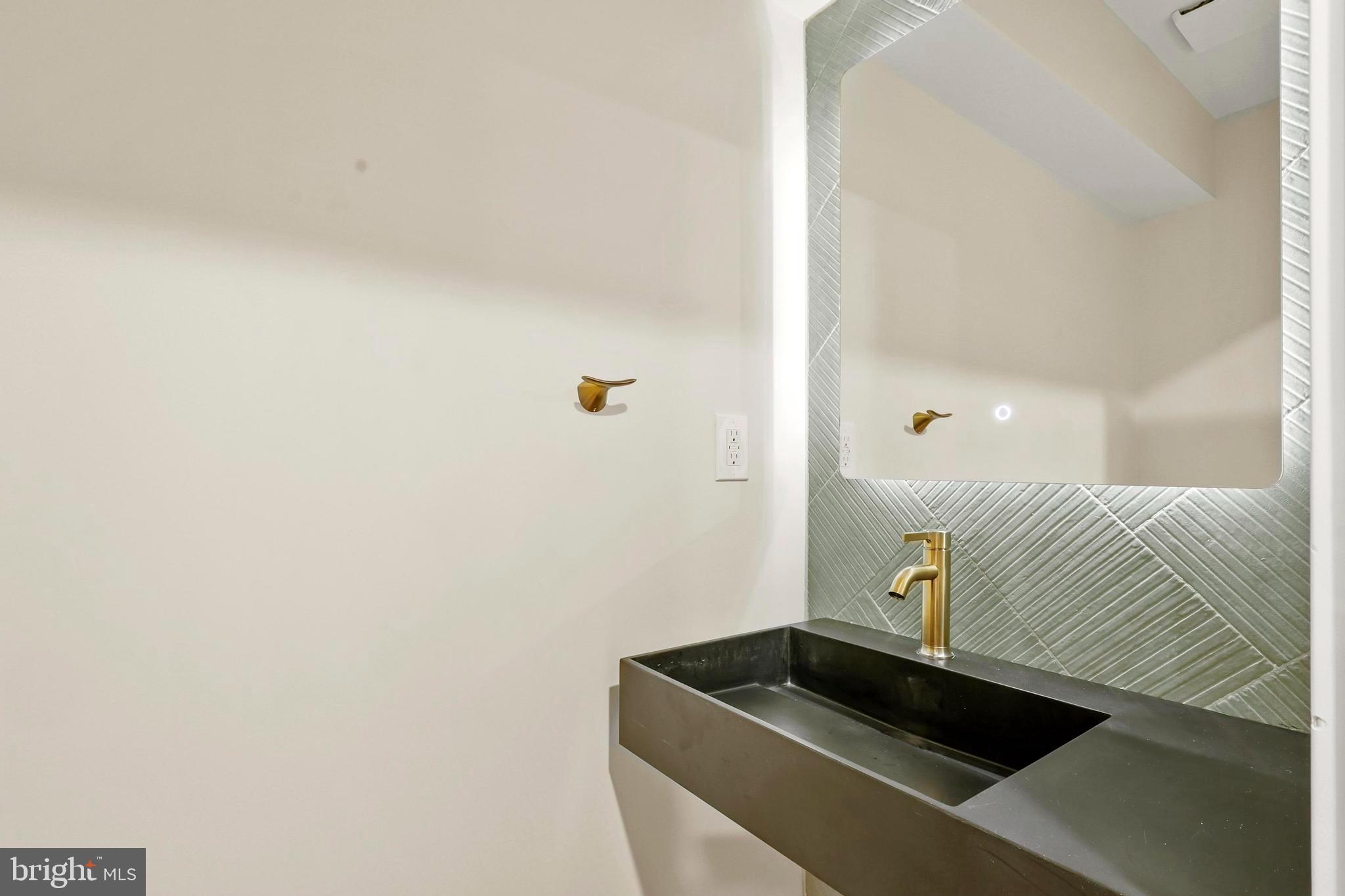 MOUNT CLARE - Residential