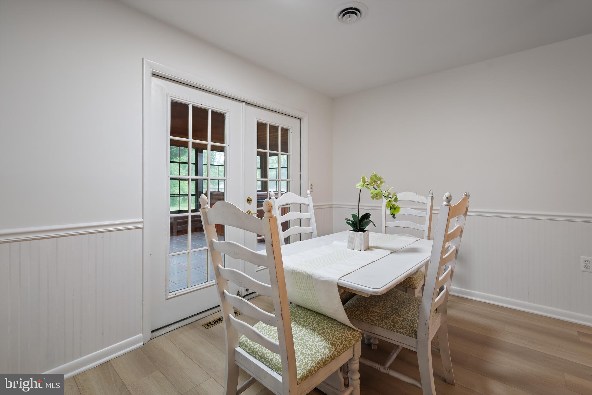 307 SKIPPER LANE