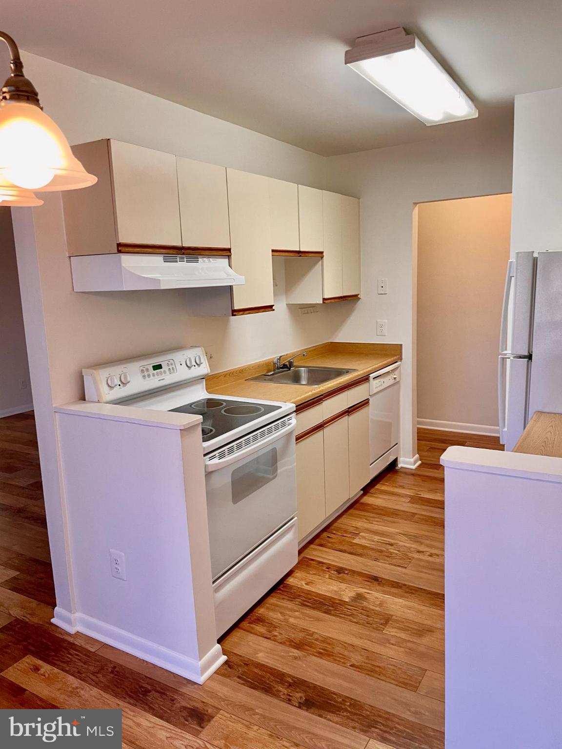 6429 RICHMOND HIGHWAY 201