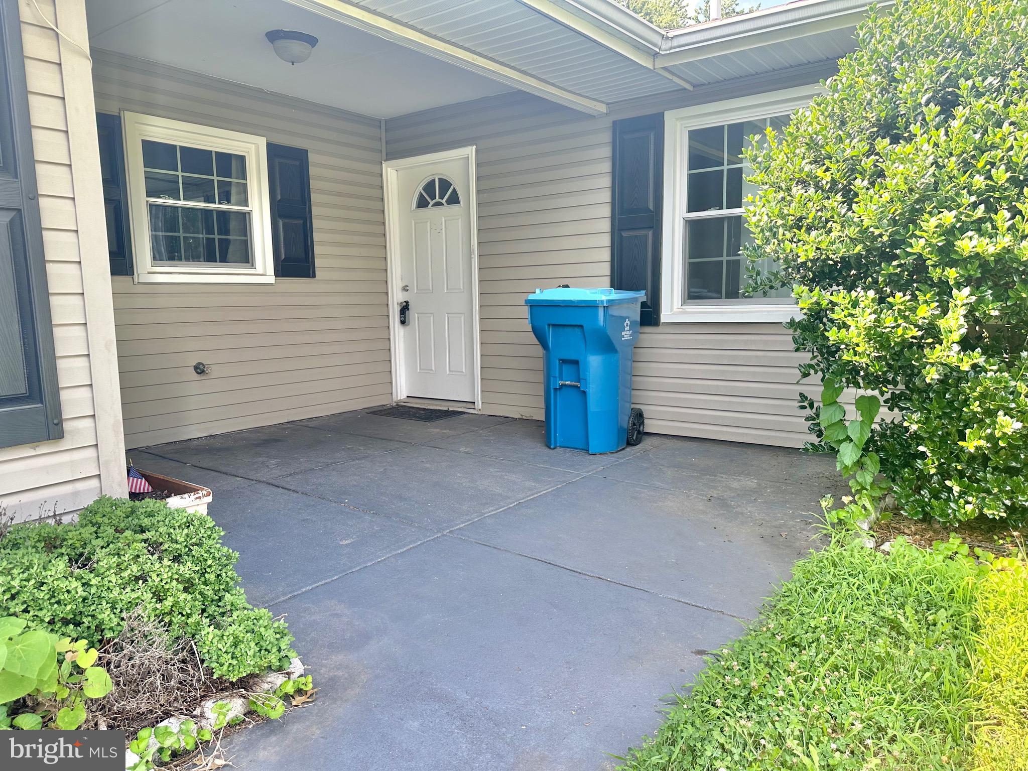 GREENBRIAR - Residential Lease