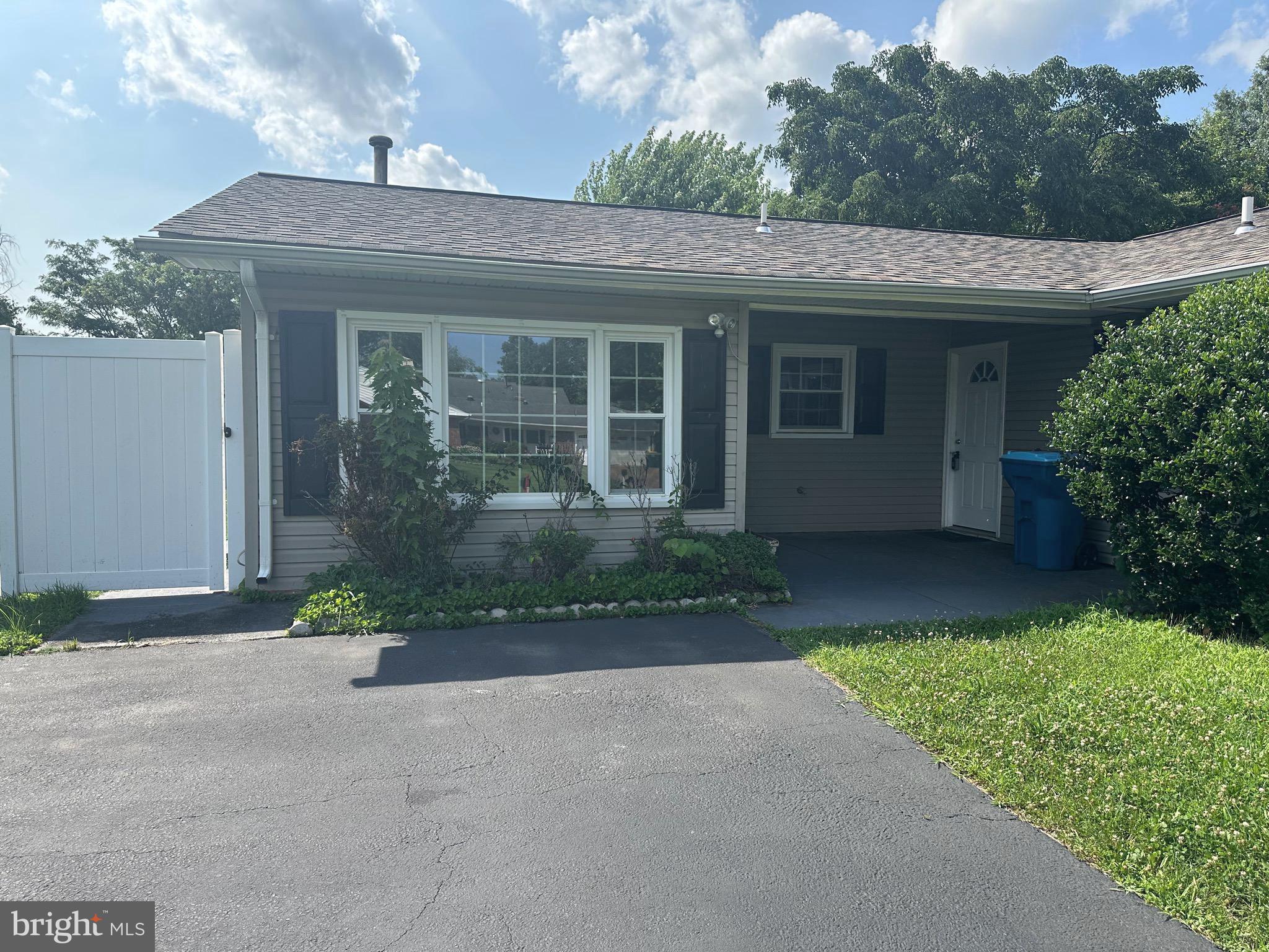 GREENBRIAR - Residential Lease