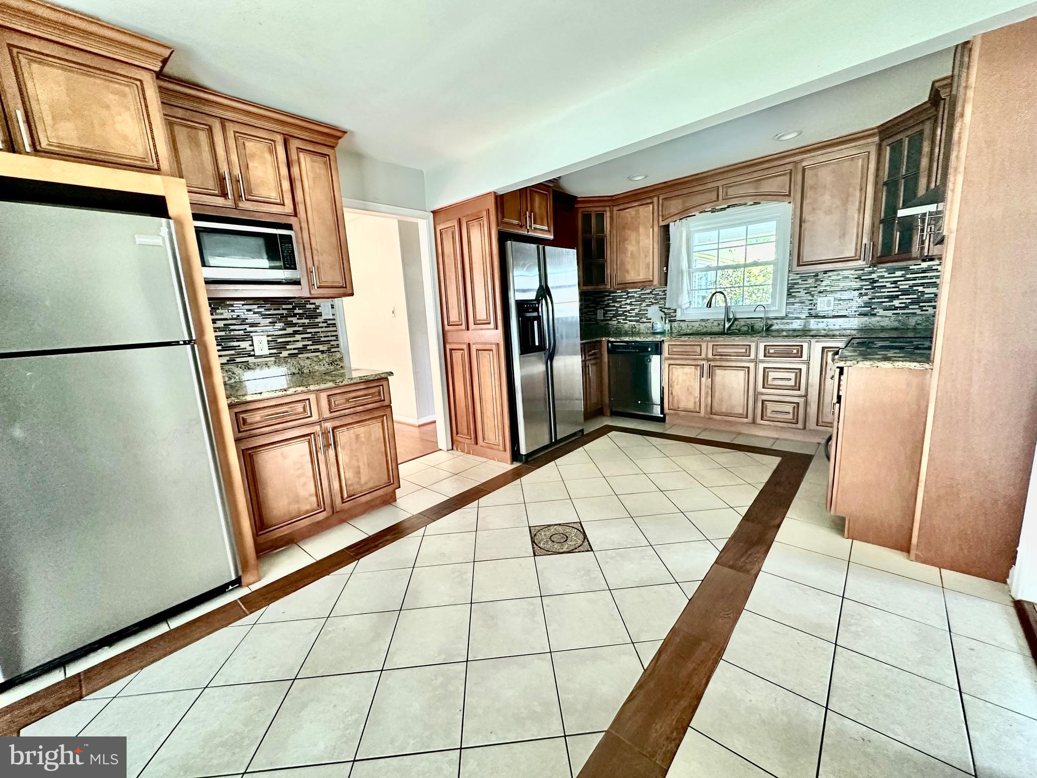 GREENBRIAR - Residential Lease