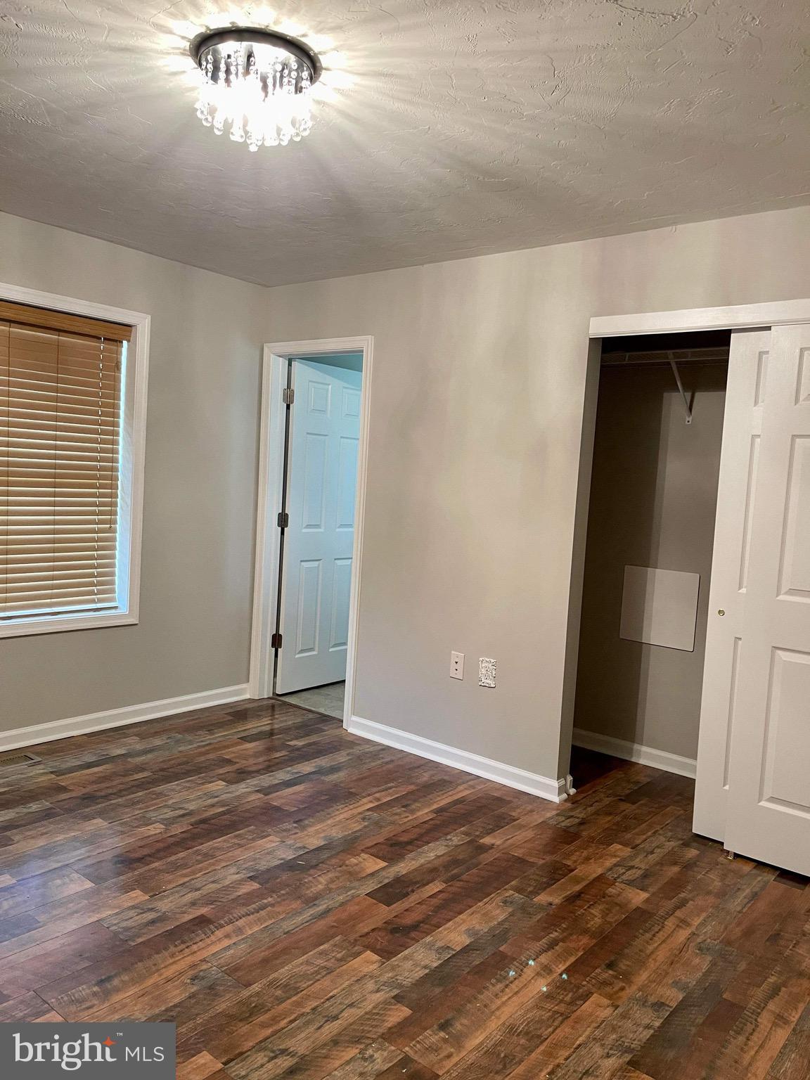 BIRCH CREEK - Residential