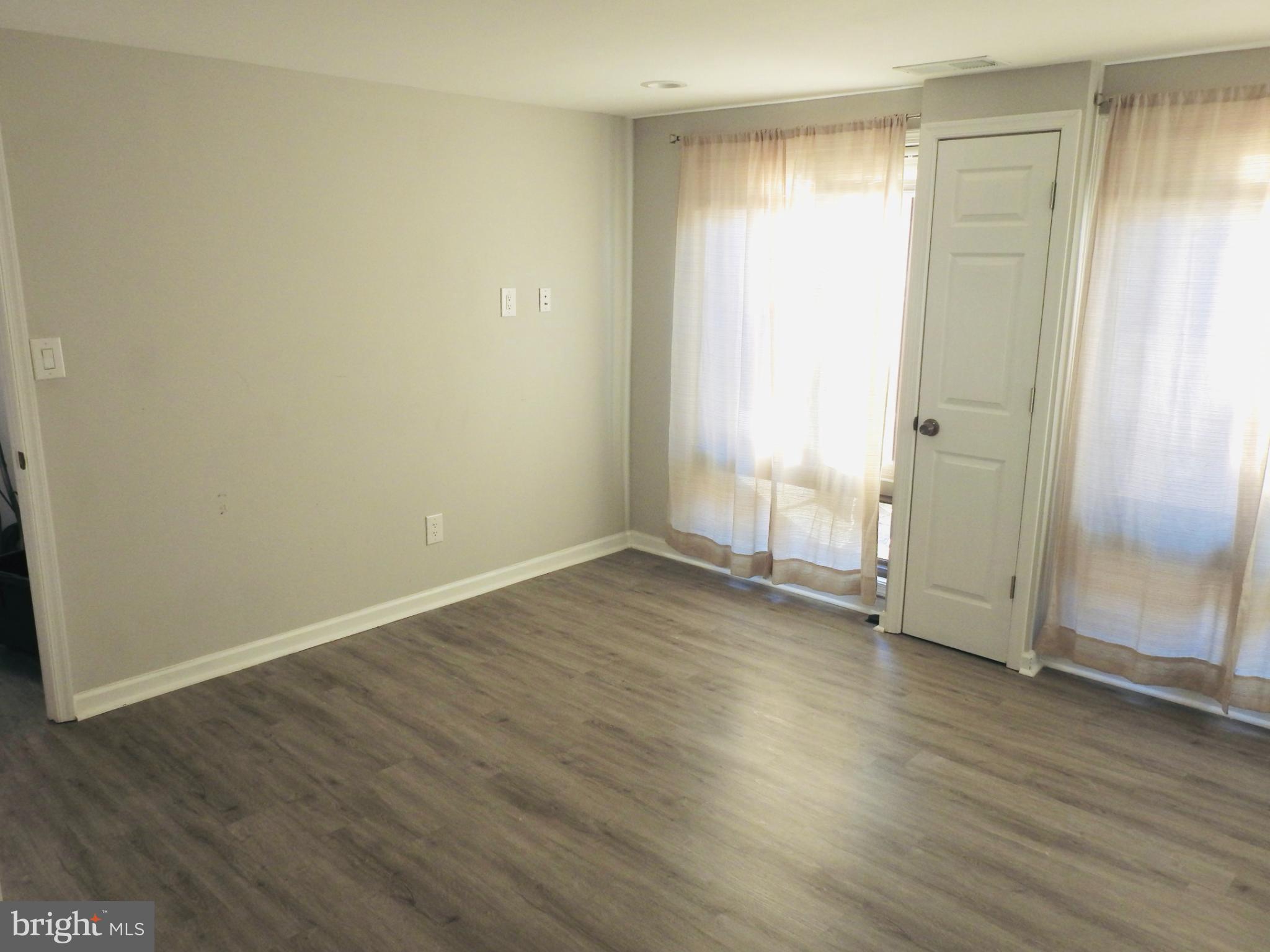 THOMAS CHOICE WEST - Residential Lease