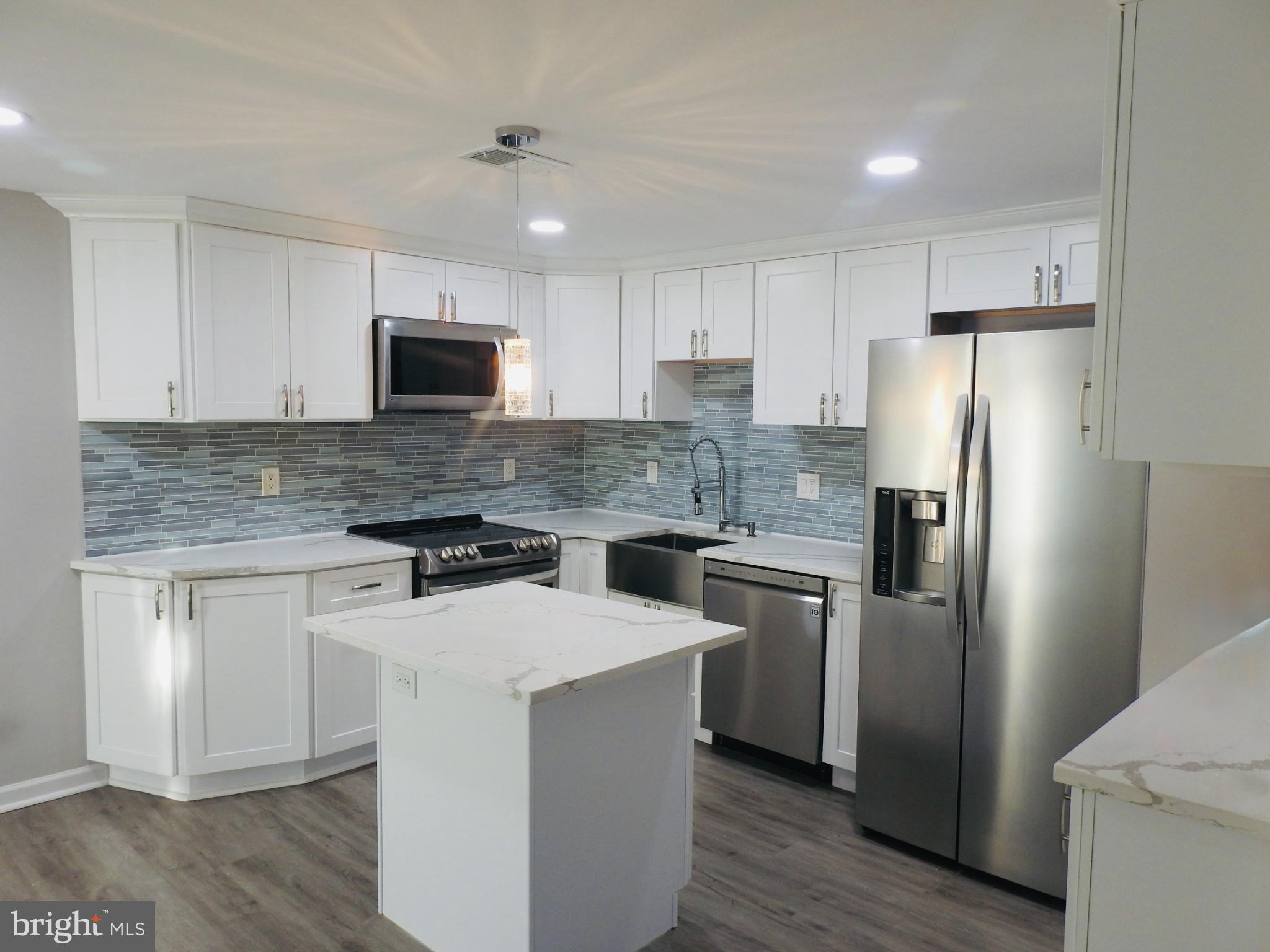 THOMAS CHOICE WEST - Residential Lease