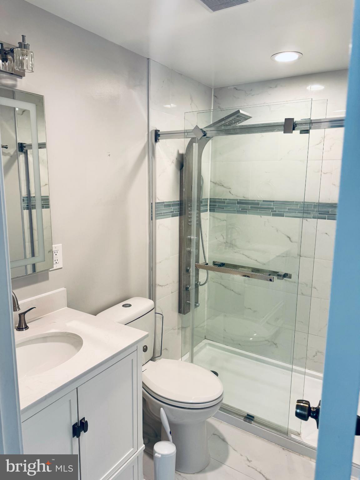 THOMAS CHOICE WEST - Residential Lease