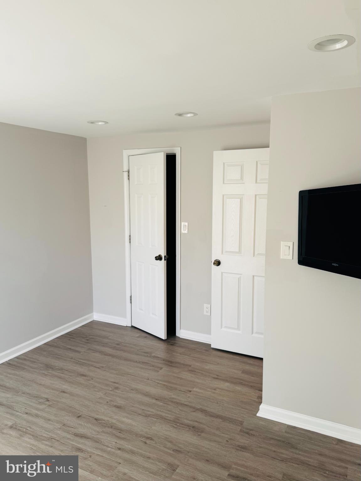 THOMAS CHOICE WEST - Residential Lease