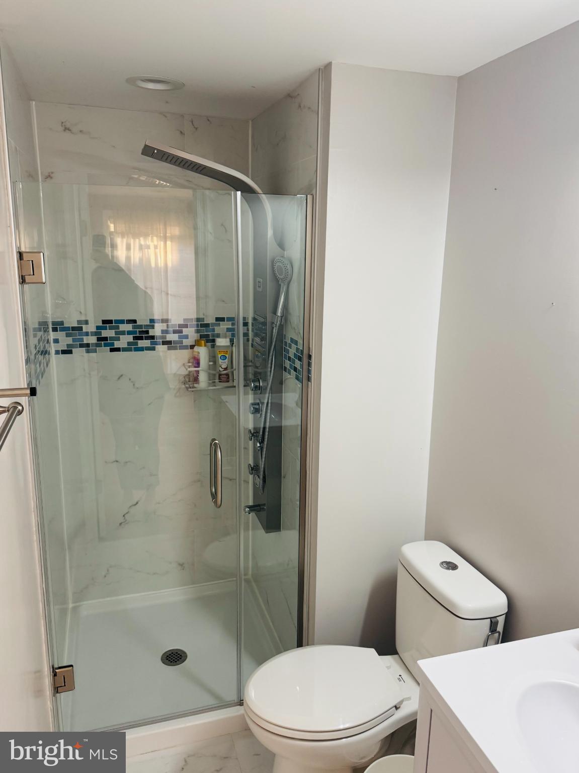 THOMAS CHOICE WEST - Residential Lease