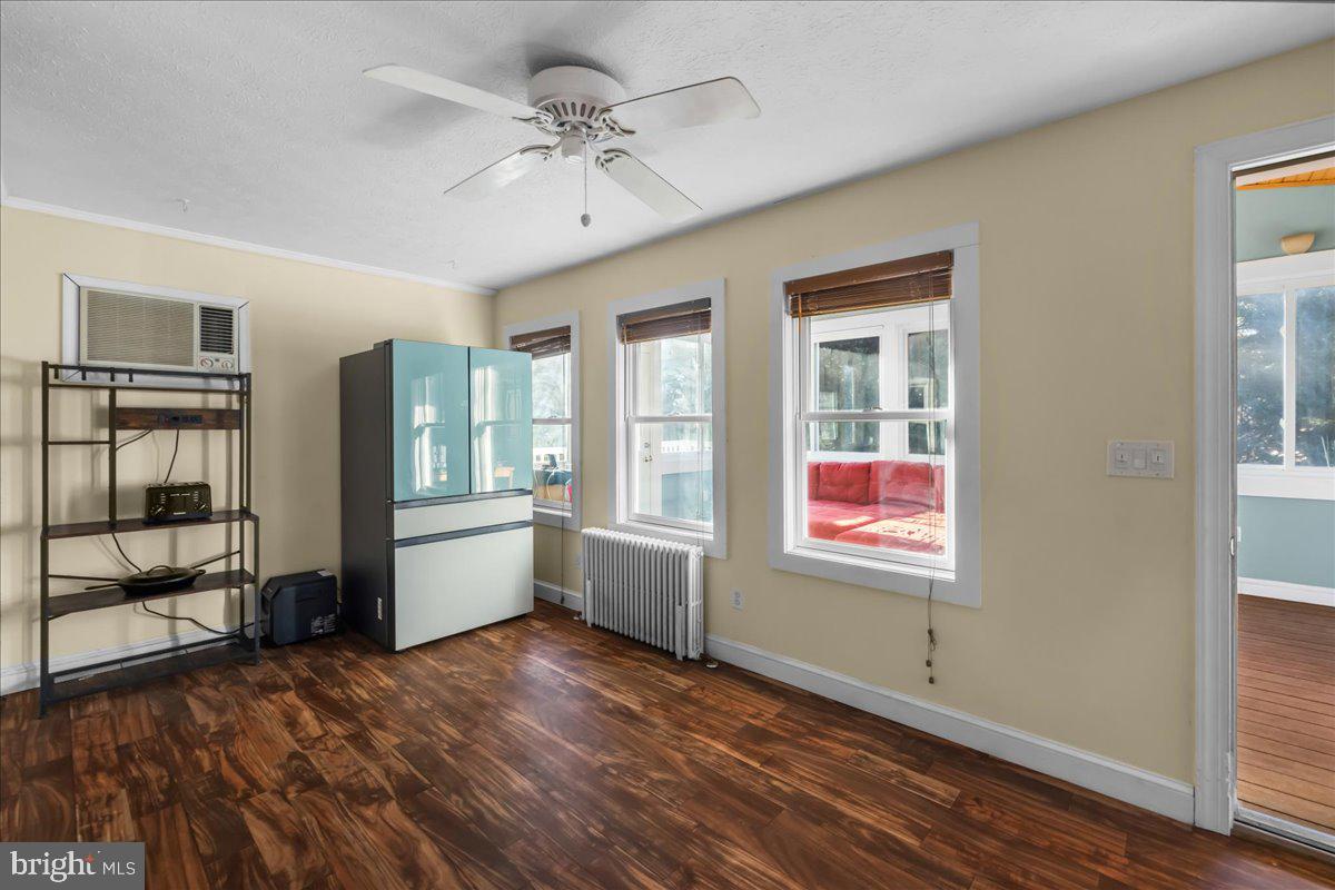 WHITLOCK AVENEUE - Residential