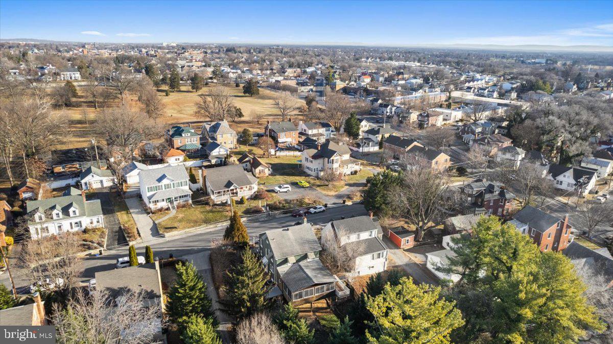 WHITLOCK AVENEUE - Residential