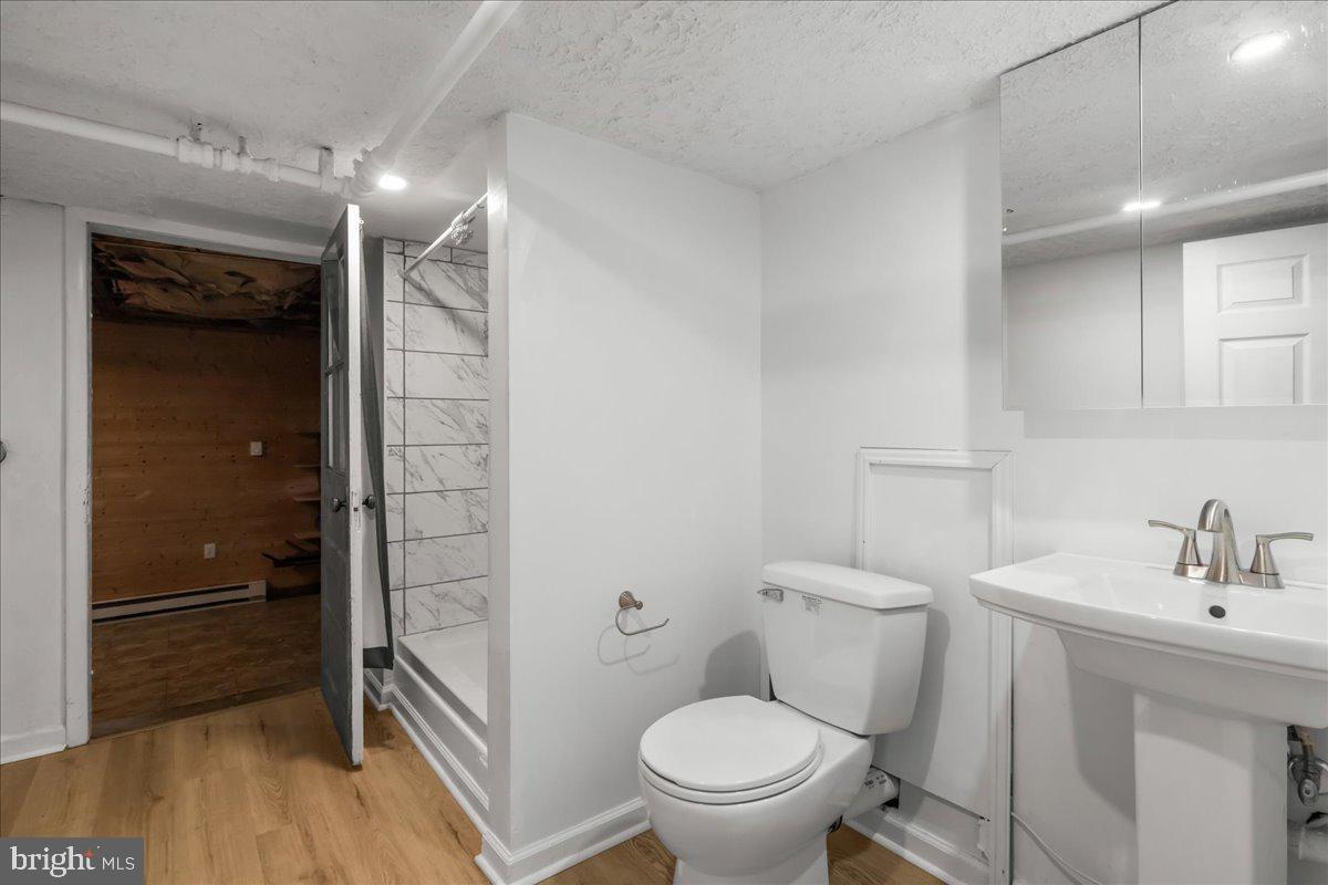 WHITLOCK AVENEUE - Residential