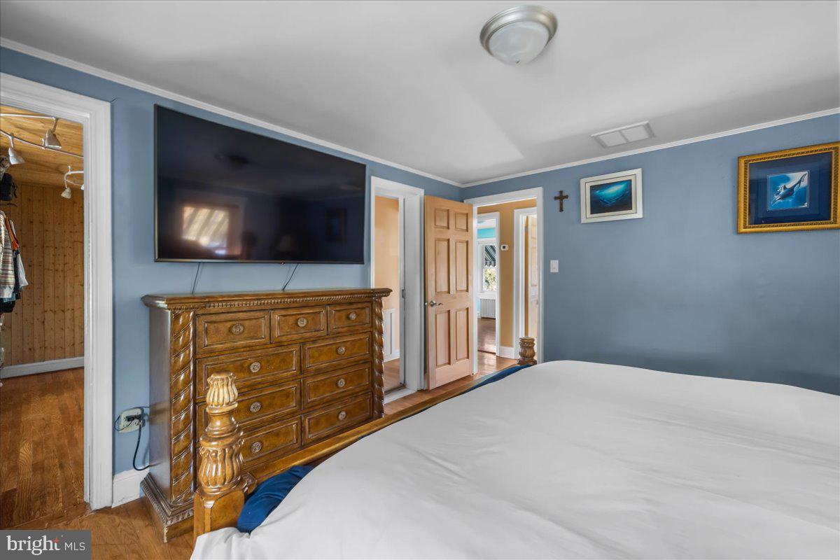 WHITLOCK AVENEUE - Residential