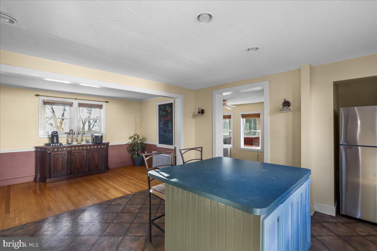 WHITLOCK AVENEUE - Residential