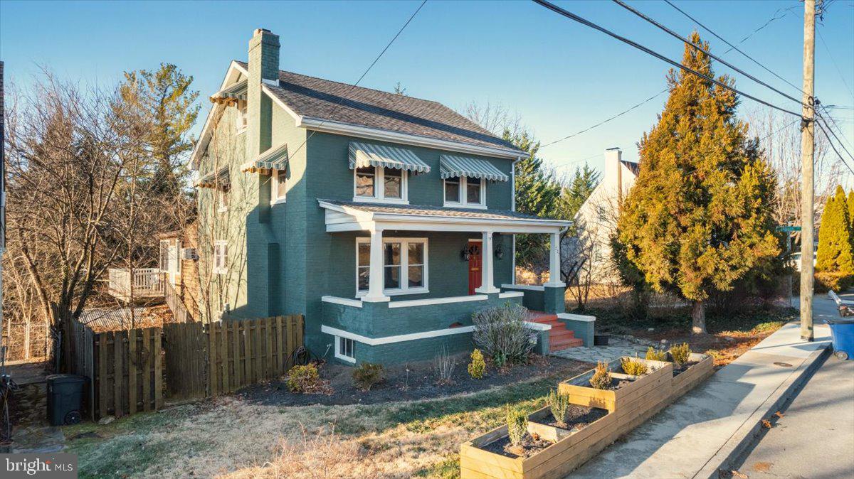 WHITLOCK AVENEUE - Residential