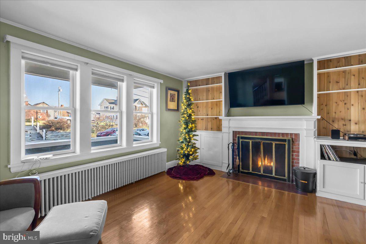 WHITLOCK AVENEUE - Residential