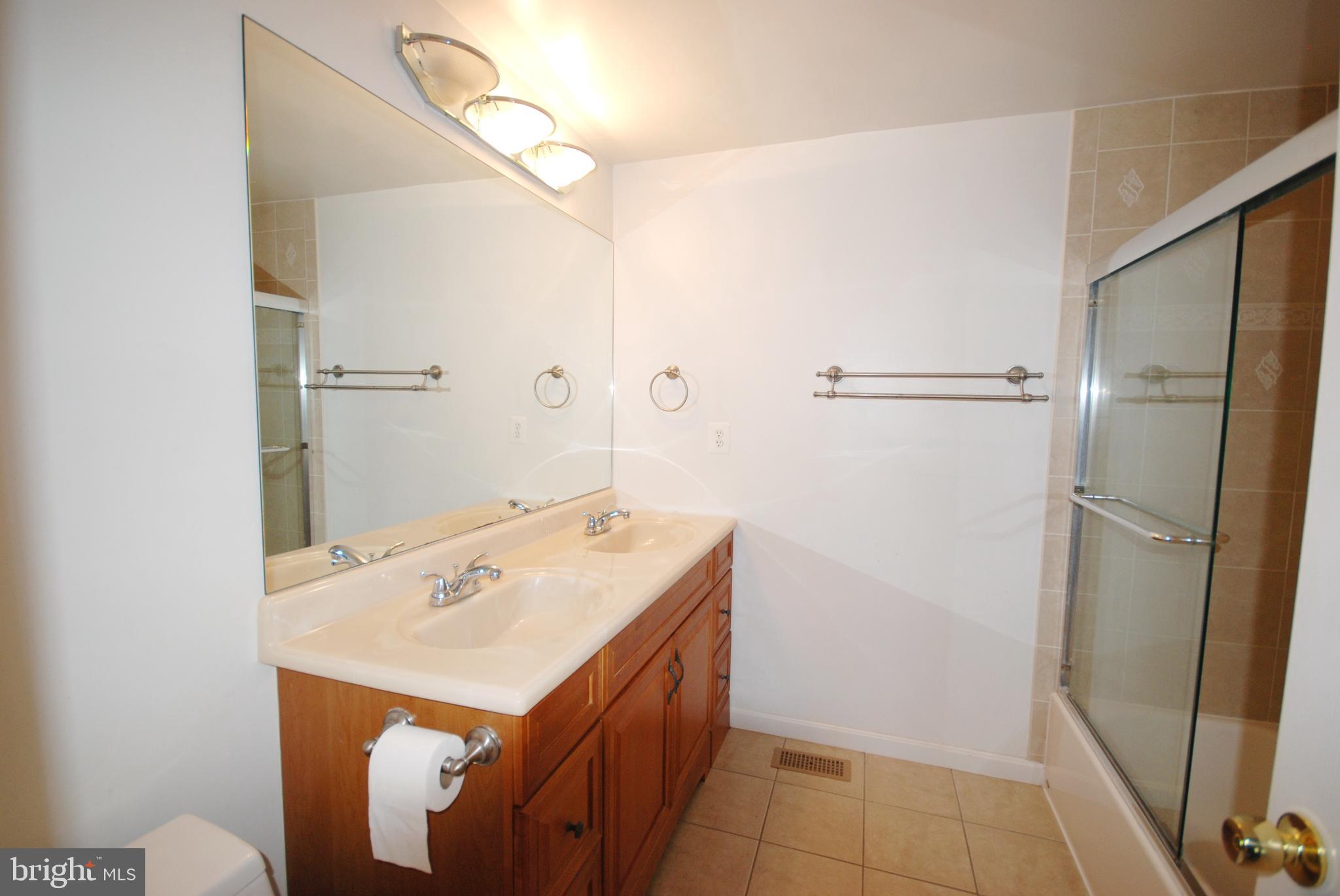 DUFIEF - Residential Lease