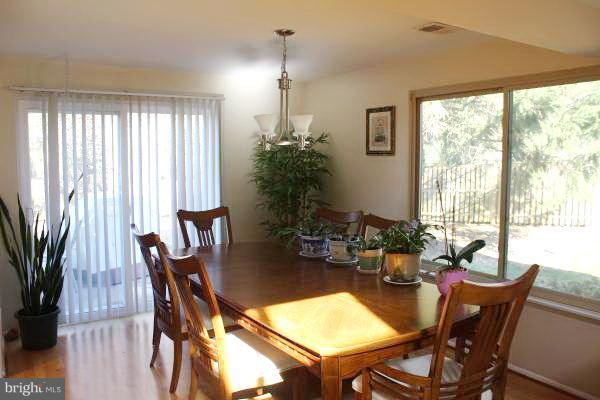 DUFIEF - Residential Lease