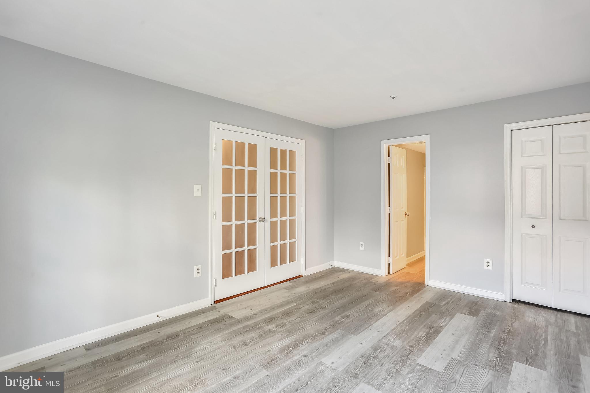 RIDGEFIELD - Residential