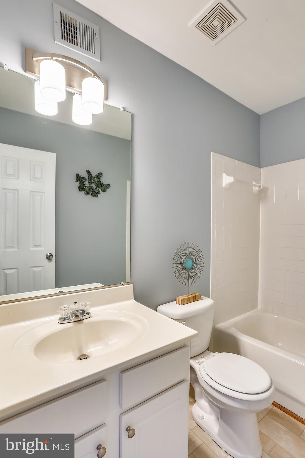 RIDGEFIELD - Residential